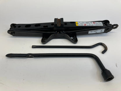 2002-2010 SATURN VUE SPARE TIRE LUG NUT WRENCH JACK HOIST ASSEMBLY 13500018 OEM
