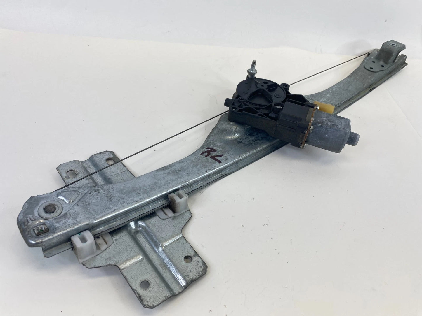 2008-2012 BUICK ENCLAVE REAR LEFT BACK SIDE DOOR WINDOW MOTOR W/ REGULATOR