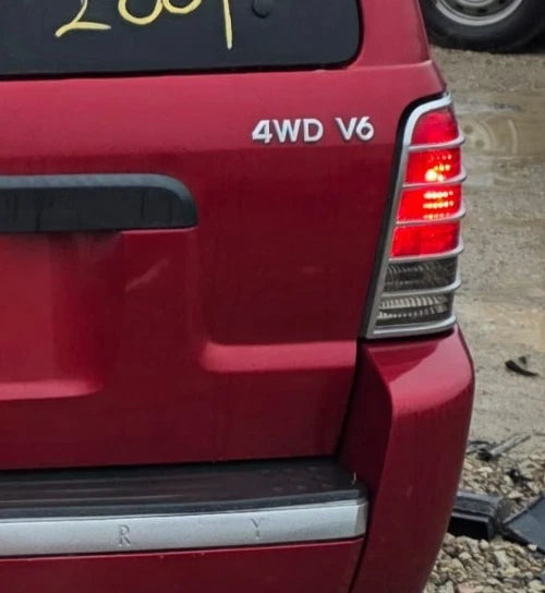 2005-2007 MERCURY MARINER REAR RIGHT SIDE TAILLIGHT TAIL LAMP 5E64-13B504-A OEM