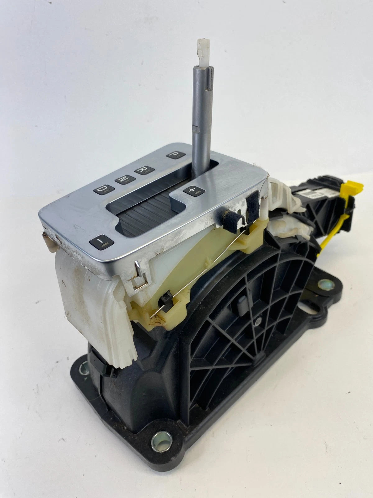 2011-2013 Volvo S60 2.5L Automatic Transmission Shift Shifter Lever Selector OEM