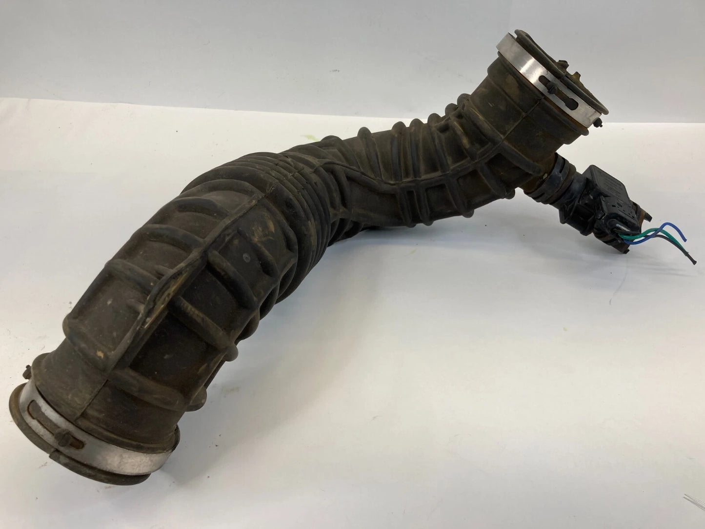 2001-2007 DODGE CARAVAN 3.3L AIR INTAKE CLEANER HOSE DUCT TUBE PIPE OEM