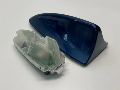 04 05 BMW E60 525I 530I ROOF MOUNT SHARK FIN RADIO GPS ANTENNA 6913288-04 OEM