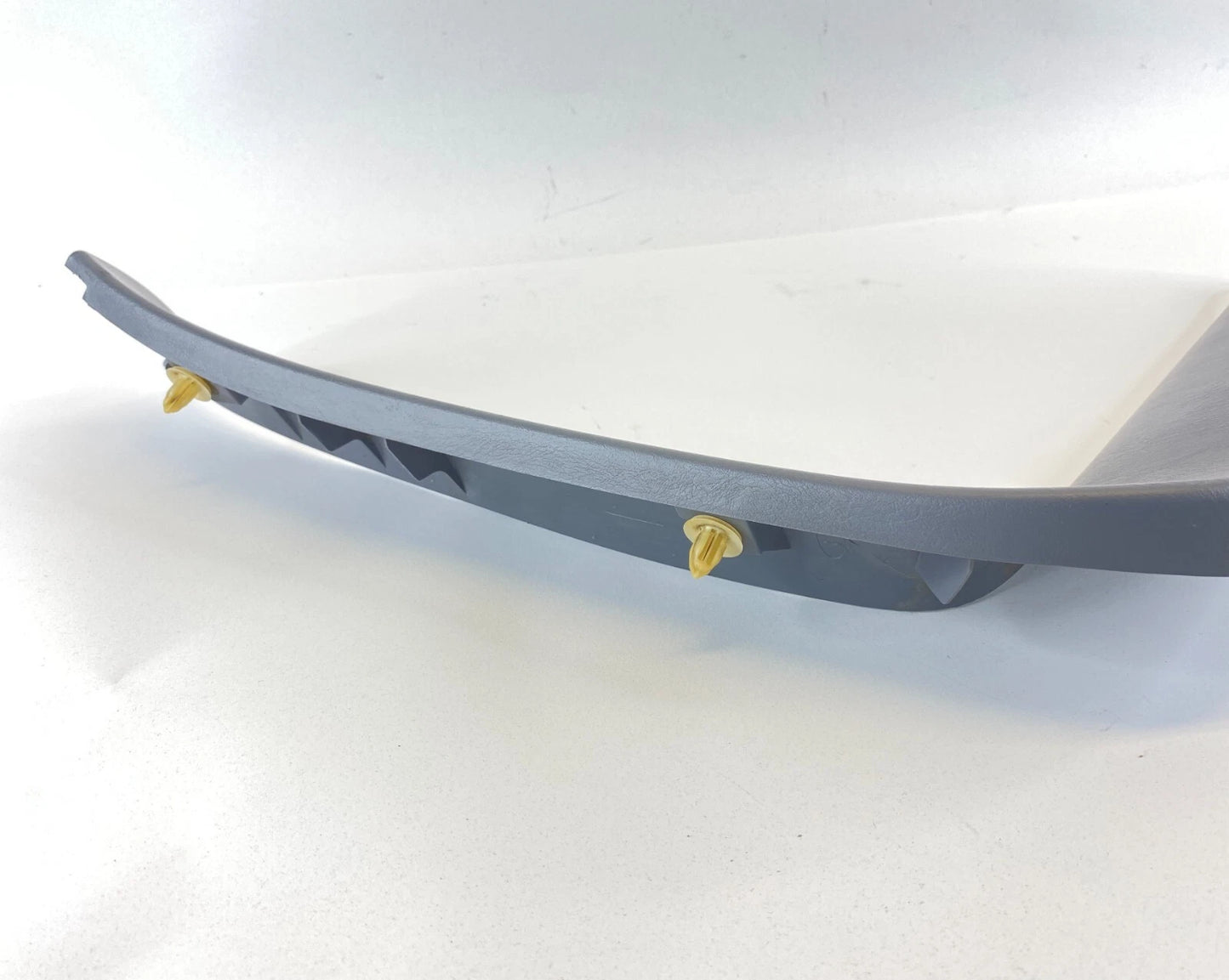 2001-2005 TOYOTA RAV4 REAR LEFT SIDE WINDOW FRAME TRIM MOLDING 67938-42020 OEM