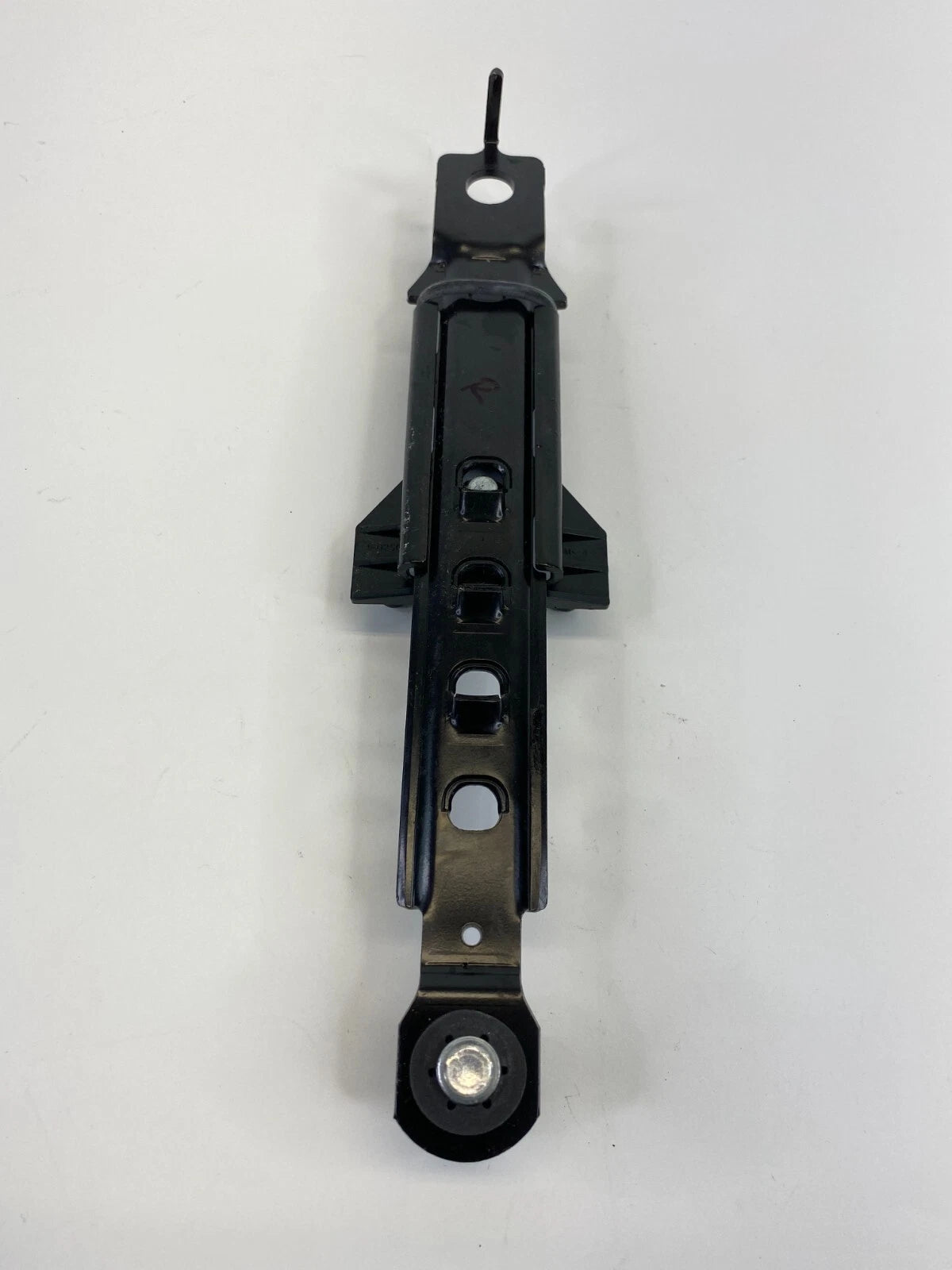 2010-2015 HYUNDAI TUCSON FRONT RIGHT PASSENGER SIDE SEAT BELT HEIGHT ADJUSTER