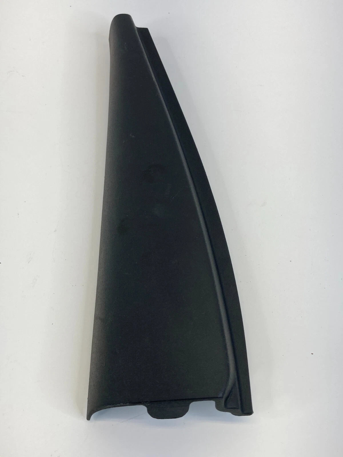 2009 10 11 2012 CHEVROLET TRAVERSE REAR RIGHT DOOR INNER FRAME CORNER BEZEL OEM