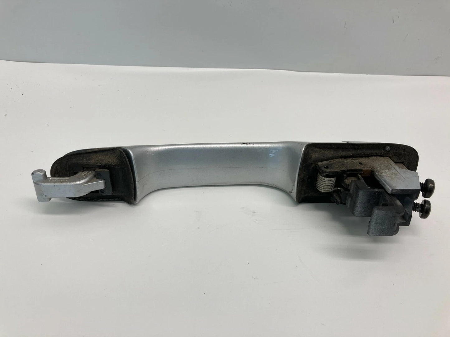 1998 1999 2000 VOLVO S70 REAR RIGHT EXTERIOR OUTER DOOR HANDLE ASSEMBLY OEM