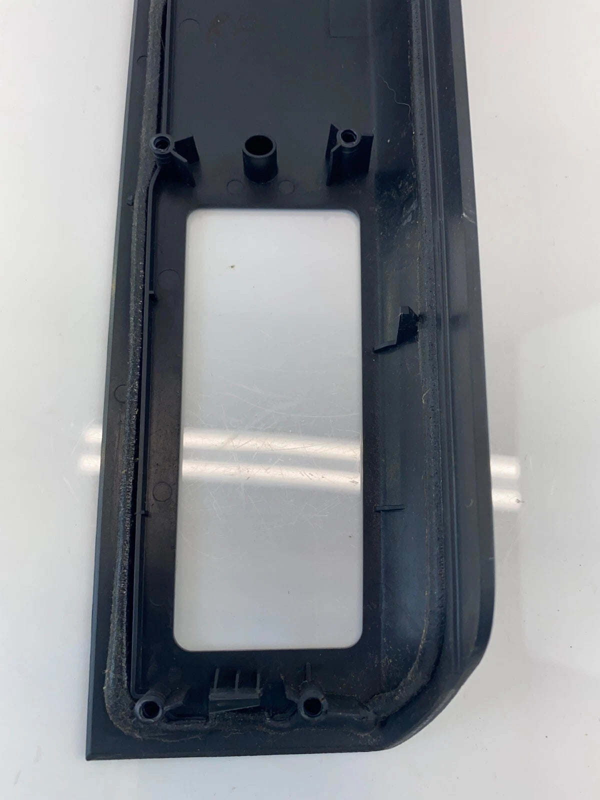 2007-2010 JEEP PATRIOT FRONT RIGHT PASSENGER SIDE DOOR WINDOW SWITCH BEZEL TRIM