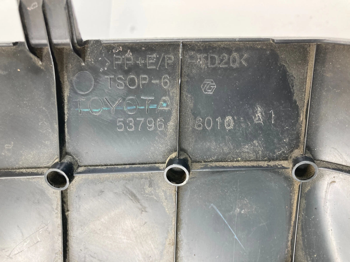 06-08 LEXUS RX400H FRONT HYBRID INVERTER CONVERTER TRIM LID COVER 53796-48010