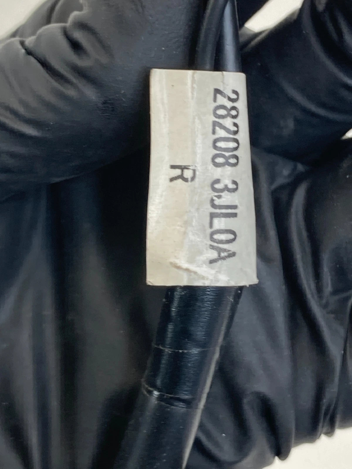 2013-2016 Nissan Pathfinder Roof Mounted Radio Antenna Assembly 28208-3JL0A OEM