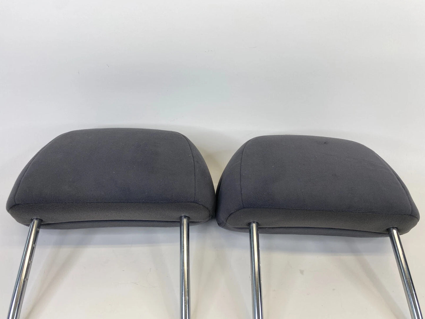 1996-2004 NISSAN PATHFINDER REAR LEFT RIGHT SEAT HEADREST HEAD REST SET PAIR OEM