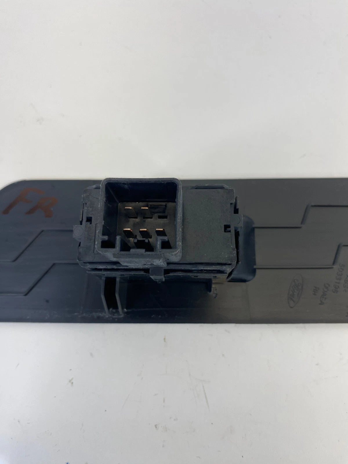 2011-2014 FORD EDGE FRONT RIGHT PASSENGER DOOR POWER WINDOW SWITCH BT43-78237B10