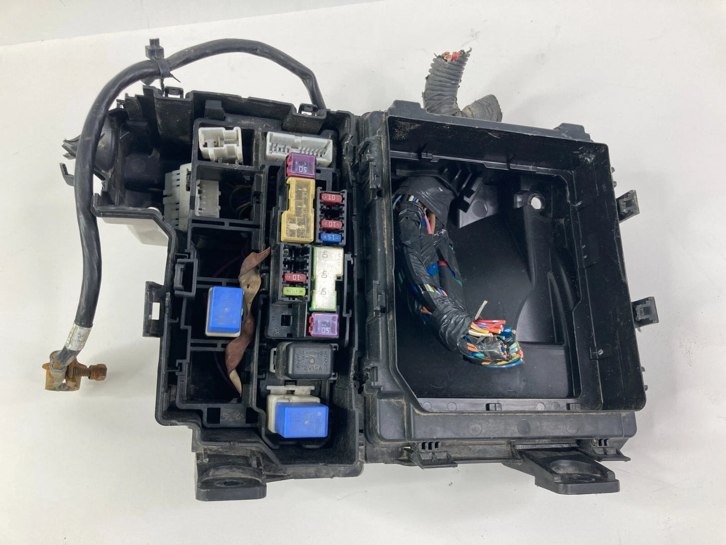 2008 2009 2010 NISSAN ROGUE 2.5L L4 AT ENGINE FUSE BOX RELAY PANEL MODULE OEM