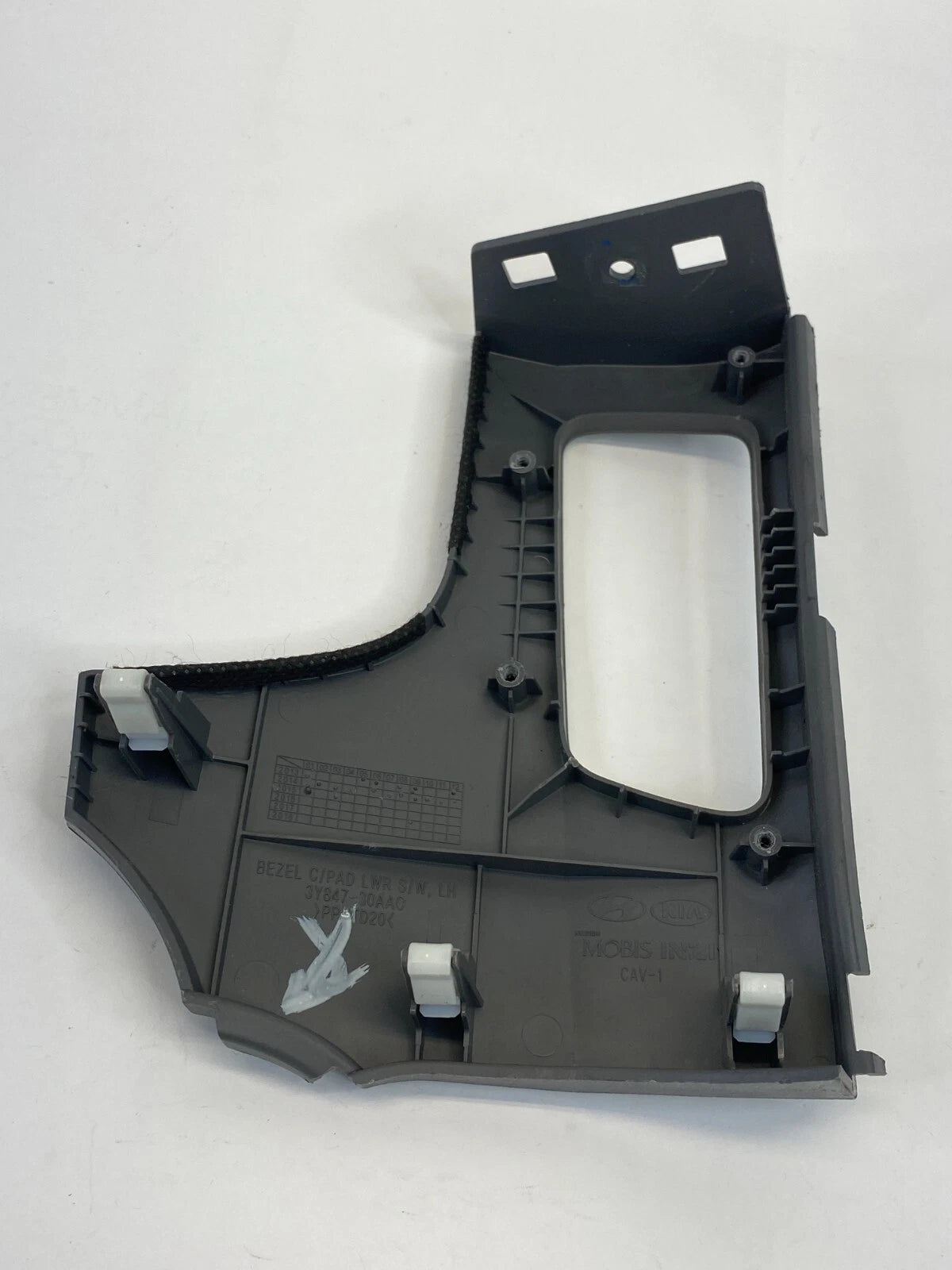 2014-2016 HYUNDAI ELANTRA DASH DRIVER SIDE RIGHT HAND PANEL KNEE PAD 3Y847-30AA0