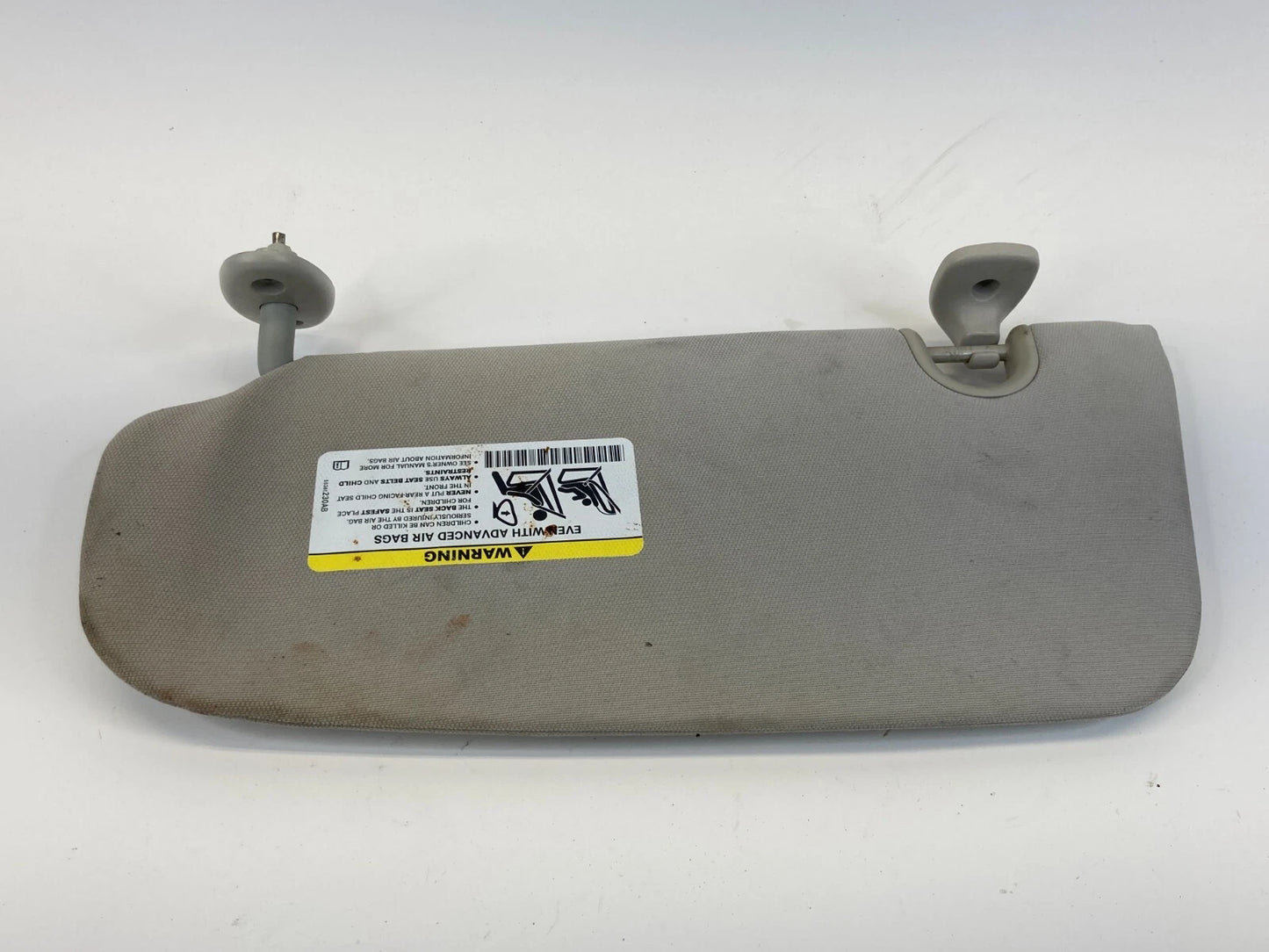 2010-2017 JEEP PATRIOT FRONT RIGHT PASSENGER SIDE SUNVISOR SUN VISOR SHADE OEM