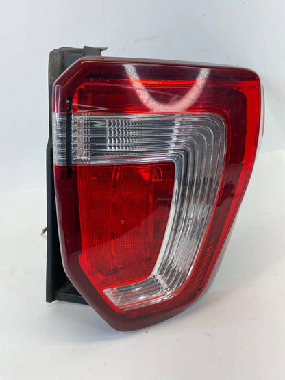 2016-2019 FORD EXPLORER INTERCEPTOR UTILITY RIGHT SIDE TAILLIGHT TAILLAMP OEM