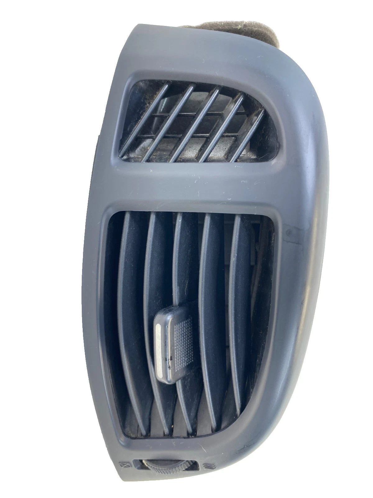 2010-2013 KIA FORTE FRONT RIGHT PASSENGER SIDE DASH OUTER AIR VENT GRILLE OEM