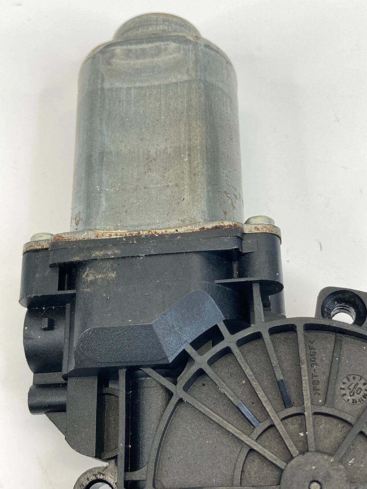 2006-2010 HYUNDAI SONATA REAR RIGHT PASSENGER SIDE POWER WINDOW MOTOR OEM 400898