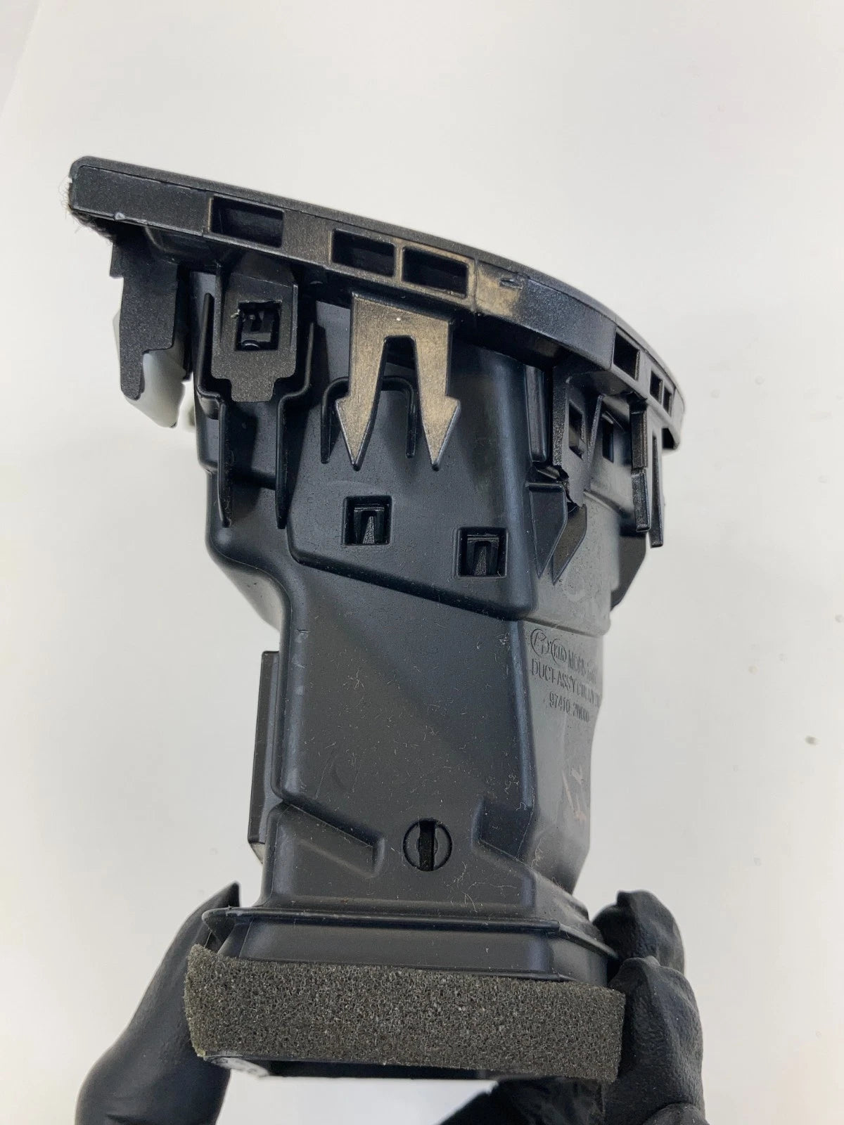 2013-2016 HYUNDAI SANTA FE CENTER DASH FRONT LEFT AC HEATER AIR VENT OEM