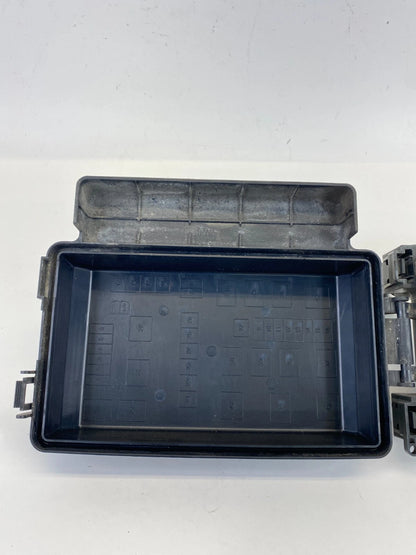 2005 DODGE MAGNUM 3.5L FUSE BOX RELAY BOX COMPARTMENT W/ CAP 7140-1914-30 OEM