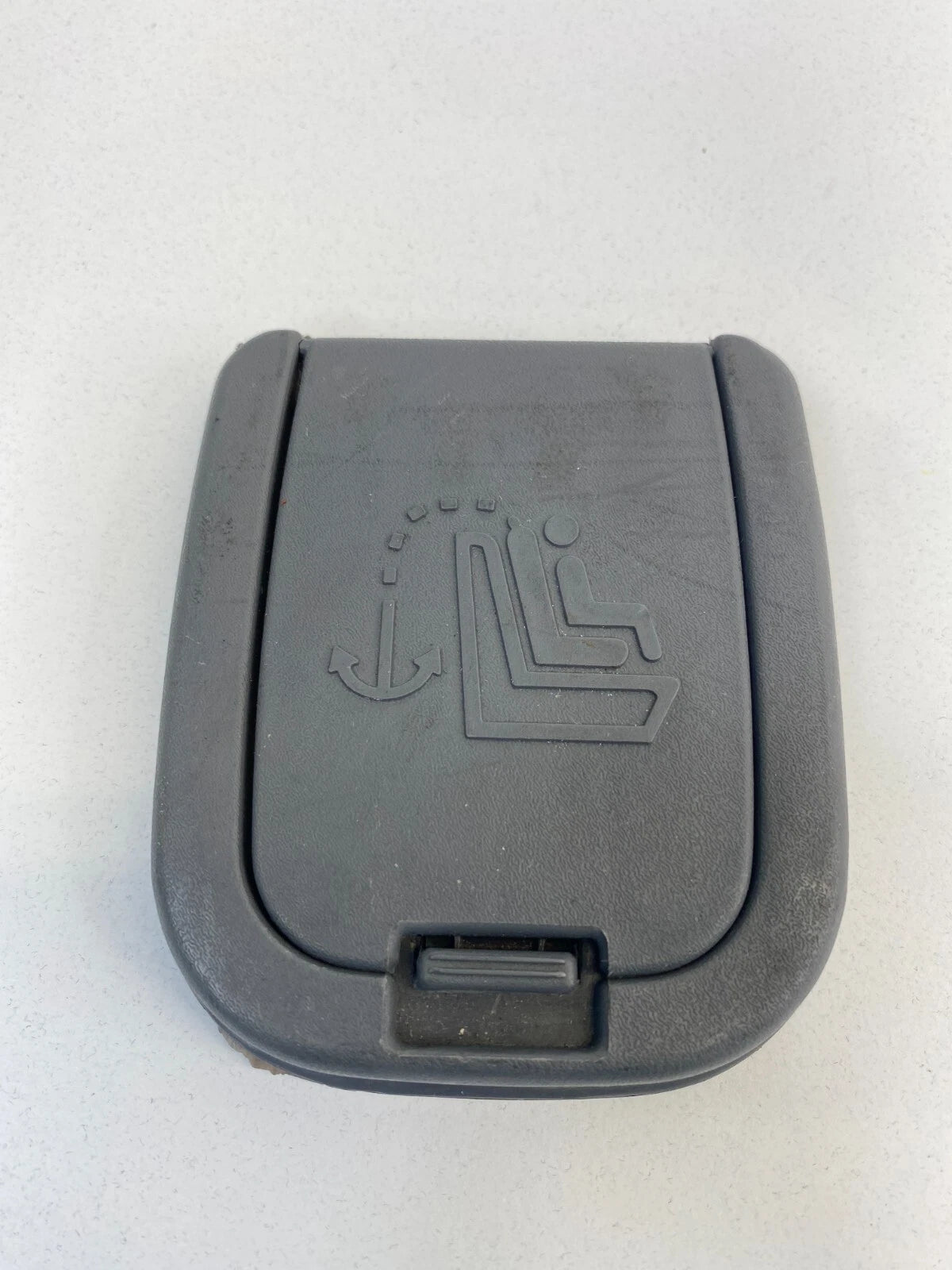 2006-2011 KIA RIO RIO5 REAR PARCEL SHELF CHILD SEAT ANCHOR TETHER COVER CAP OEM