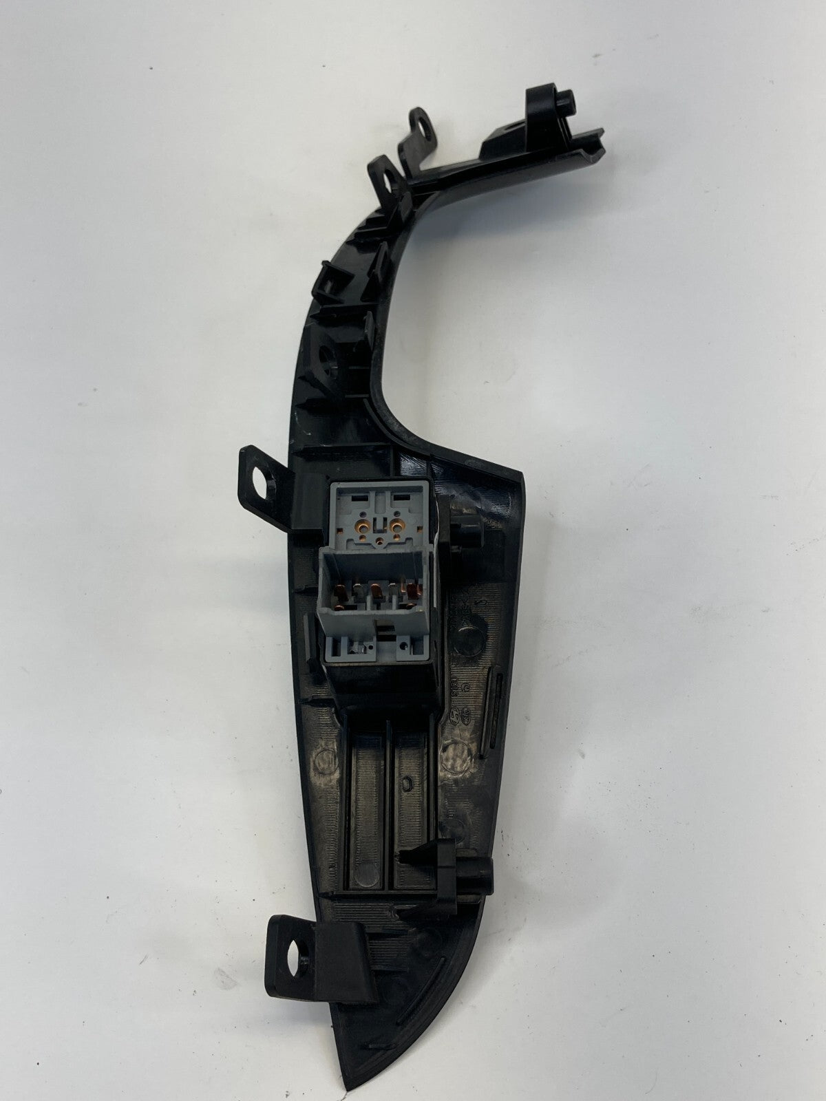 2011-2013 Hyundai Elantra SEDAN Rear Right Door Power Window SWitch w/ Bezel OEM