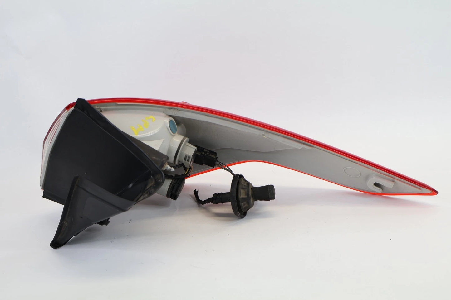 2013-2016 FORD ESCAPE REAR LEFT OUTER TAILLIGHT LAMP UNIT CJ54-13405-A OEM