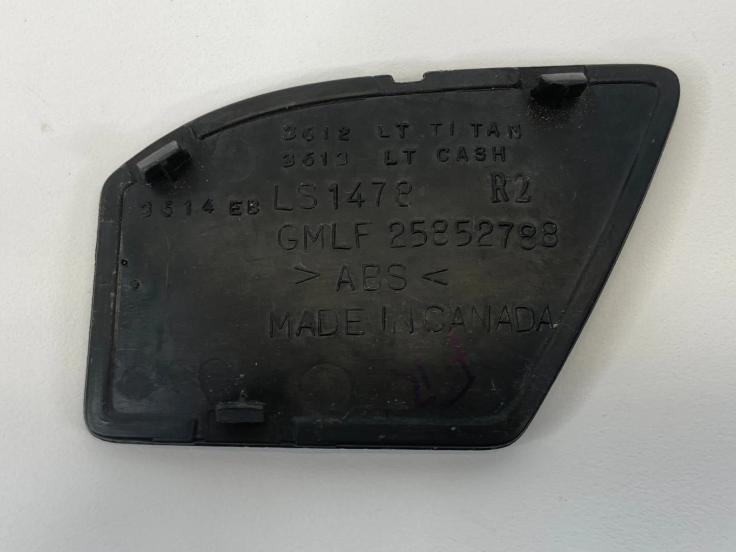2009 10 11 2012 CHEVY TRAVERSE FRONT LEFT DOOR HANDLE COVER BEZEL TRIM 25852790