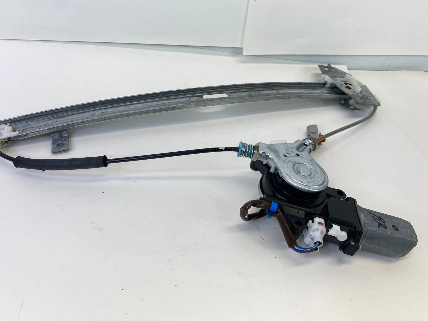 2003-2008 HONDA PILOT REAR RIGHT SIDE DOOR POWER WINDOW MOTOR W / REGULATOR OEM