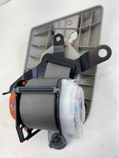 2011-2017 Nissan Quest Third Row Center Seat Belt Retractor Assembly OEM