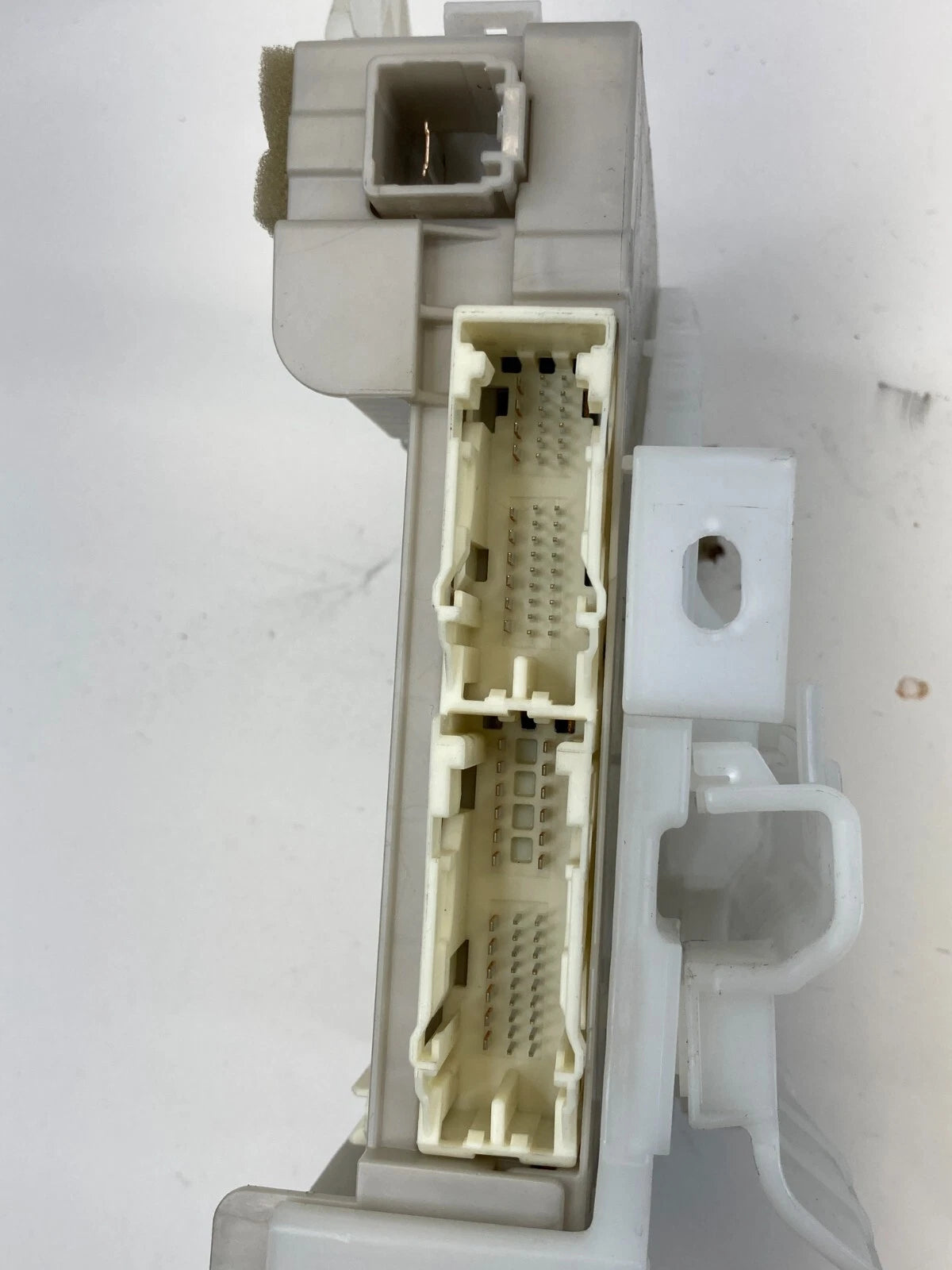 2012-2015 TOYOTA PRIUS 1.8L DASH CABIN LEFT DRIVER FUSE BOX 82730-47510 OEM