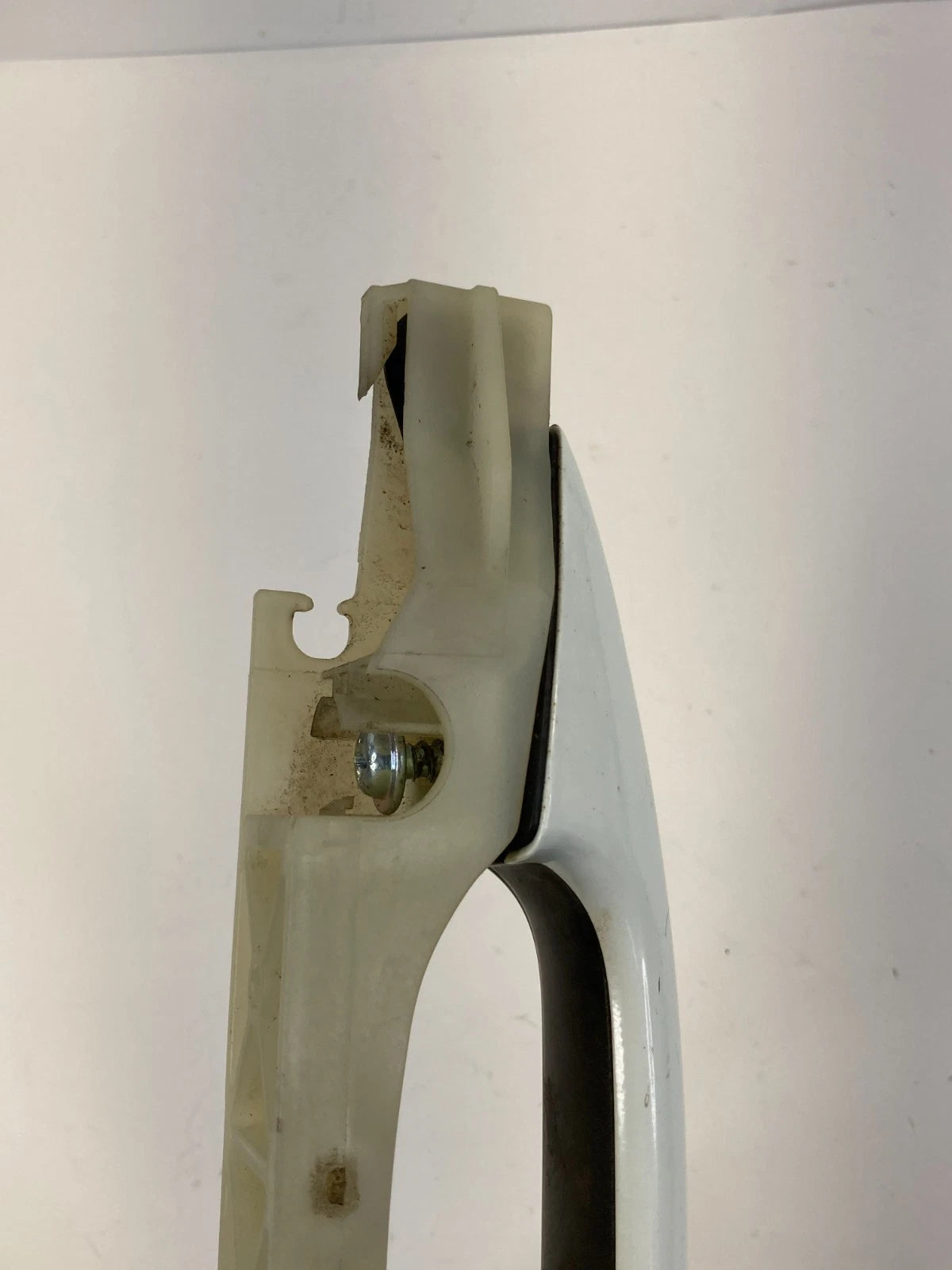 2012-2017 HYUNDAI ACCENT SEDAN REAR RIGHT BACK EXTERIOR DOOR HANDLE ASSEMBLY