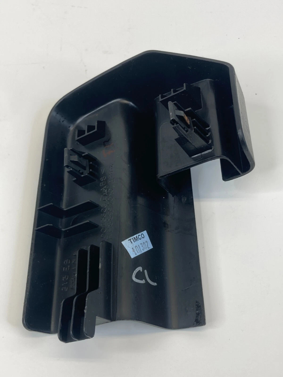 2005-2011 CADILLAC STS FRONT RIGHT SEAT TRACK END RAIL COVER TRIM 88992010 OEM