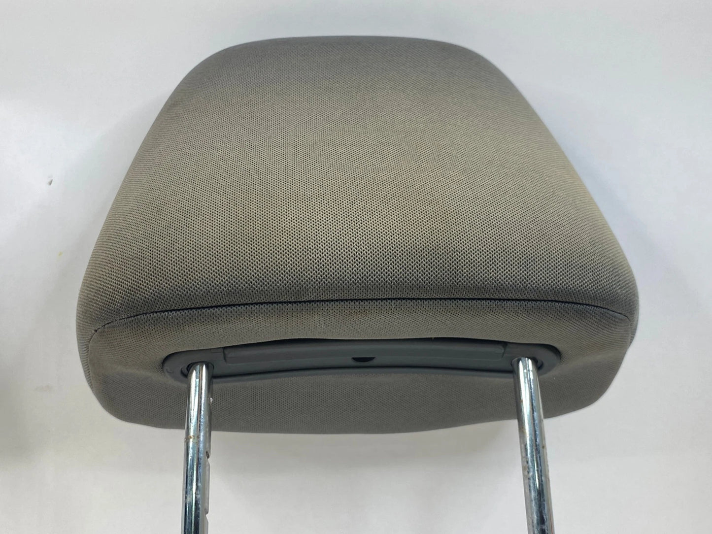 2011-2013 HYUNDAI ELANTRA FR SEAT HEADREST PAIR DRIVER PASSENGER LEFT RIGHT OEM