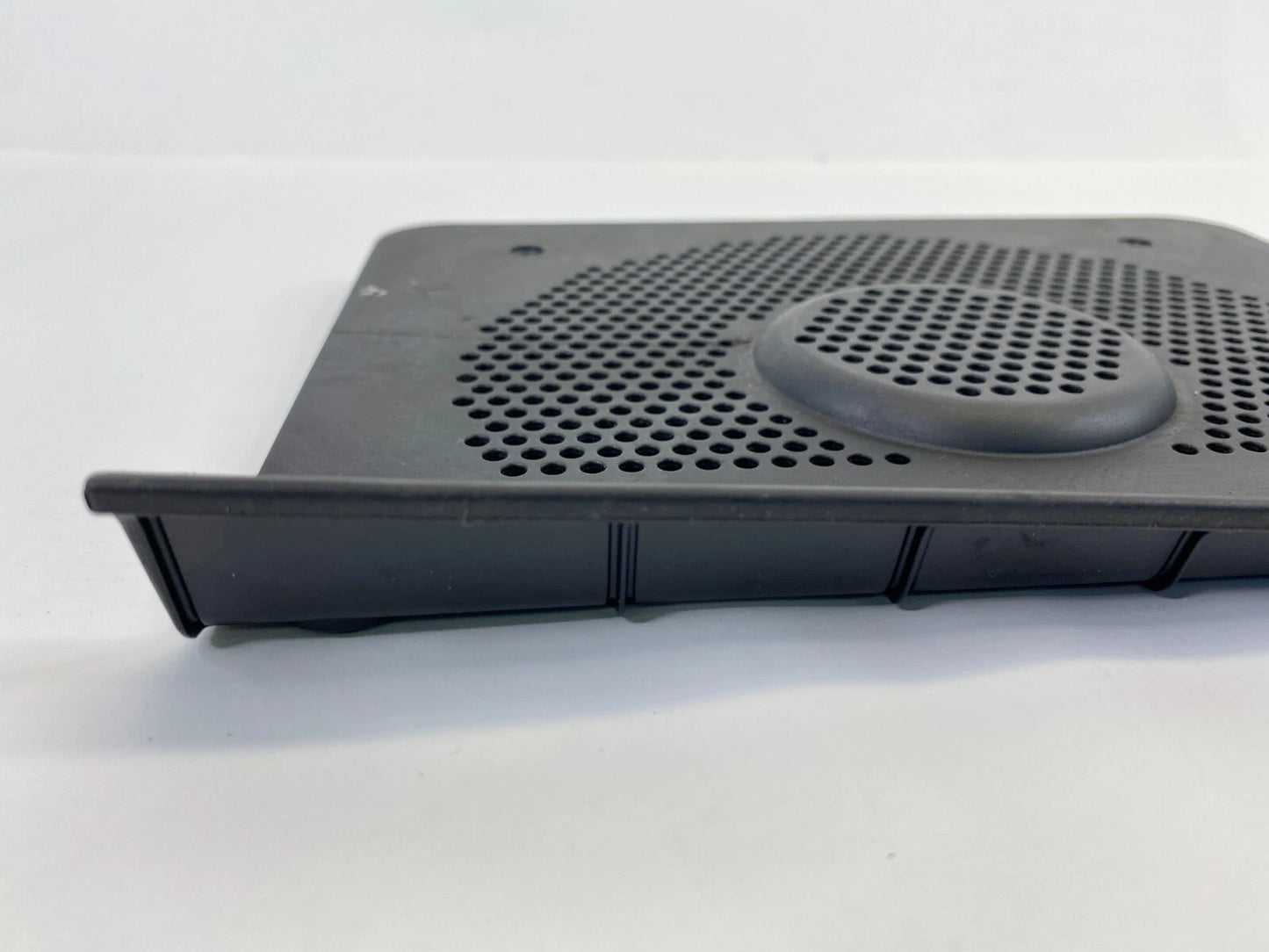 2004-2007 BMW 530I 525I RIGHT DOOR SUB WOOFER SPEAKER COVER TRIM GRILLE 6919360