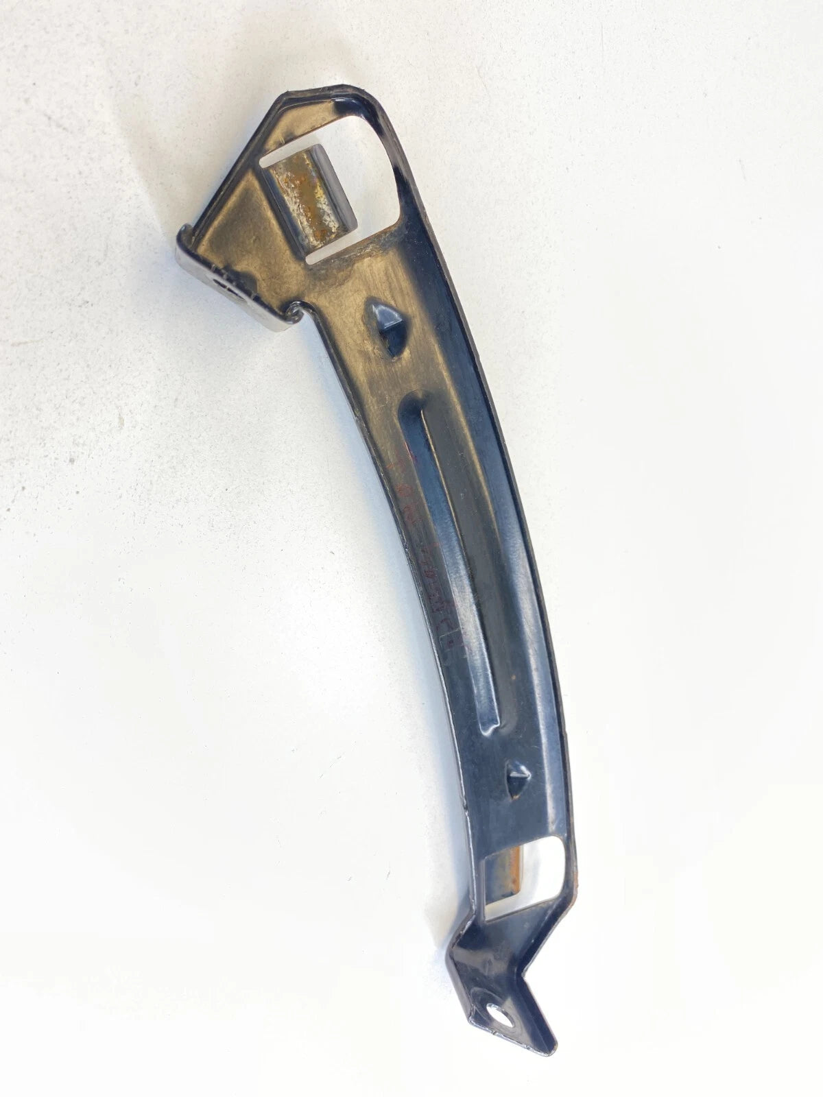 2007-2012 HYUNDAI SANTA FE FRONT BUMPER LEFT SIDE HOOD SUPPORT RETAINER OEM