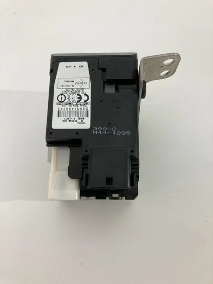 04-05 TOYOTA PRIUS 1.5L CVT IGNITION STARTER KEY HOLDER AMPLIFIER INMMOBILIZER