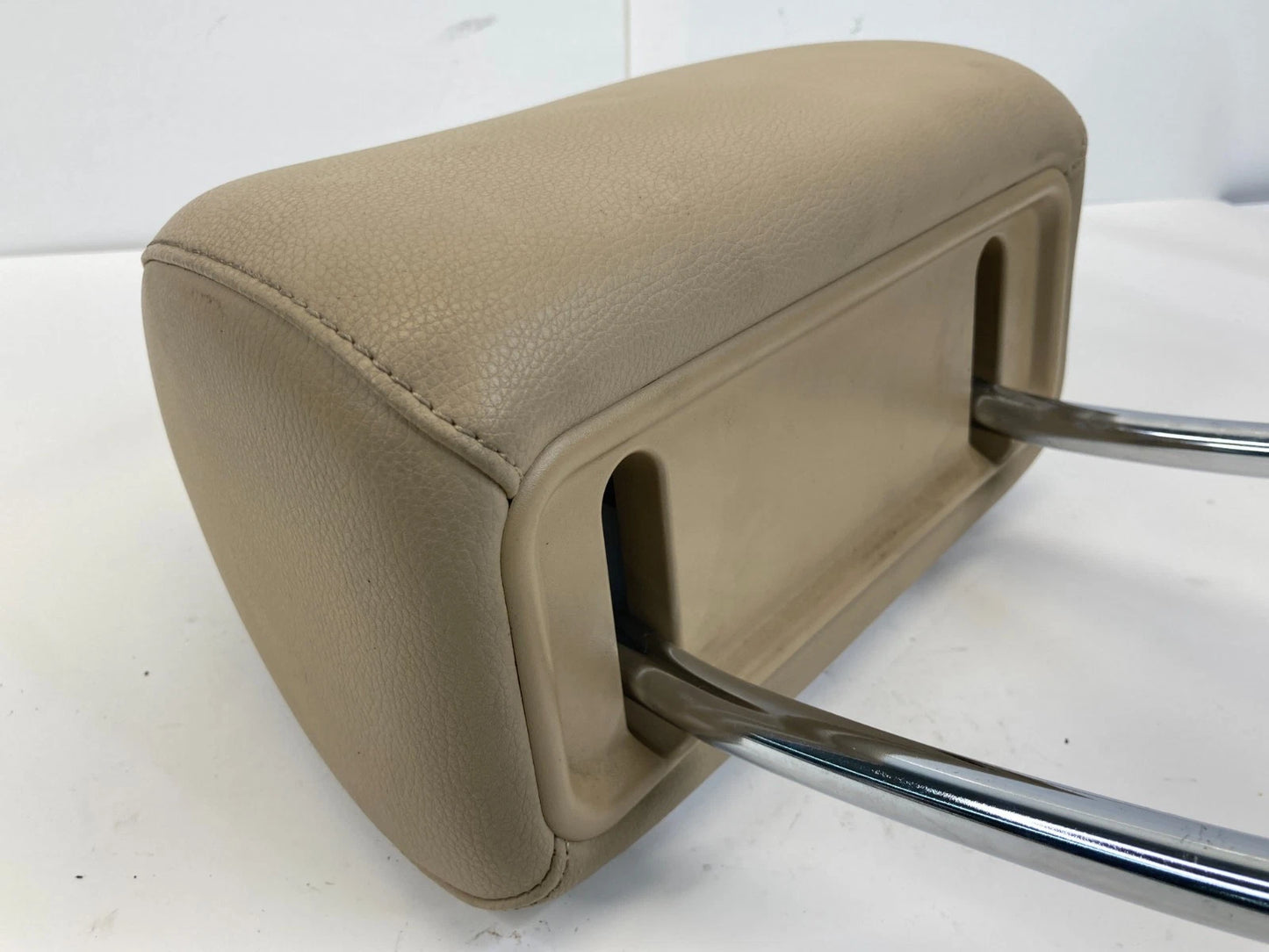 2004-2010 BMW 525I 530I FRONT LEFT & RIGHT SEAT HEADREST HEAD REST SET PAIR OEM