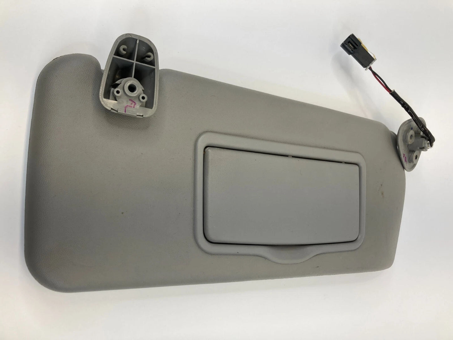 03-07 CADILLAC CTS RIGHT PASSENGER SIDE SUNVISOR SUN VISOR SHADE W ILLUMINATION