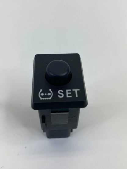 09-19 TOYOTA COROLLA 04-20 SIENNA SET TIRE PRESSURE RESET SWITCH BUTTON 15A644