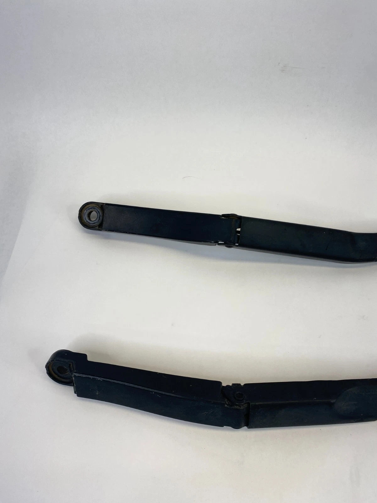 2011-2015 FORD EXPLORER FRONT WINDSHIELD WIPER ARMS PAIR LH RH BB5317C495AD OEM