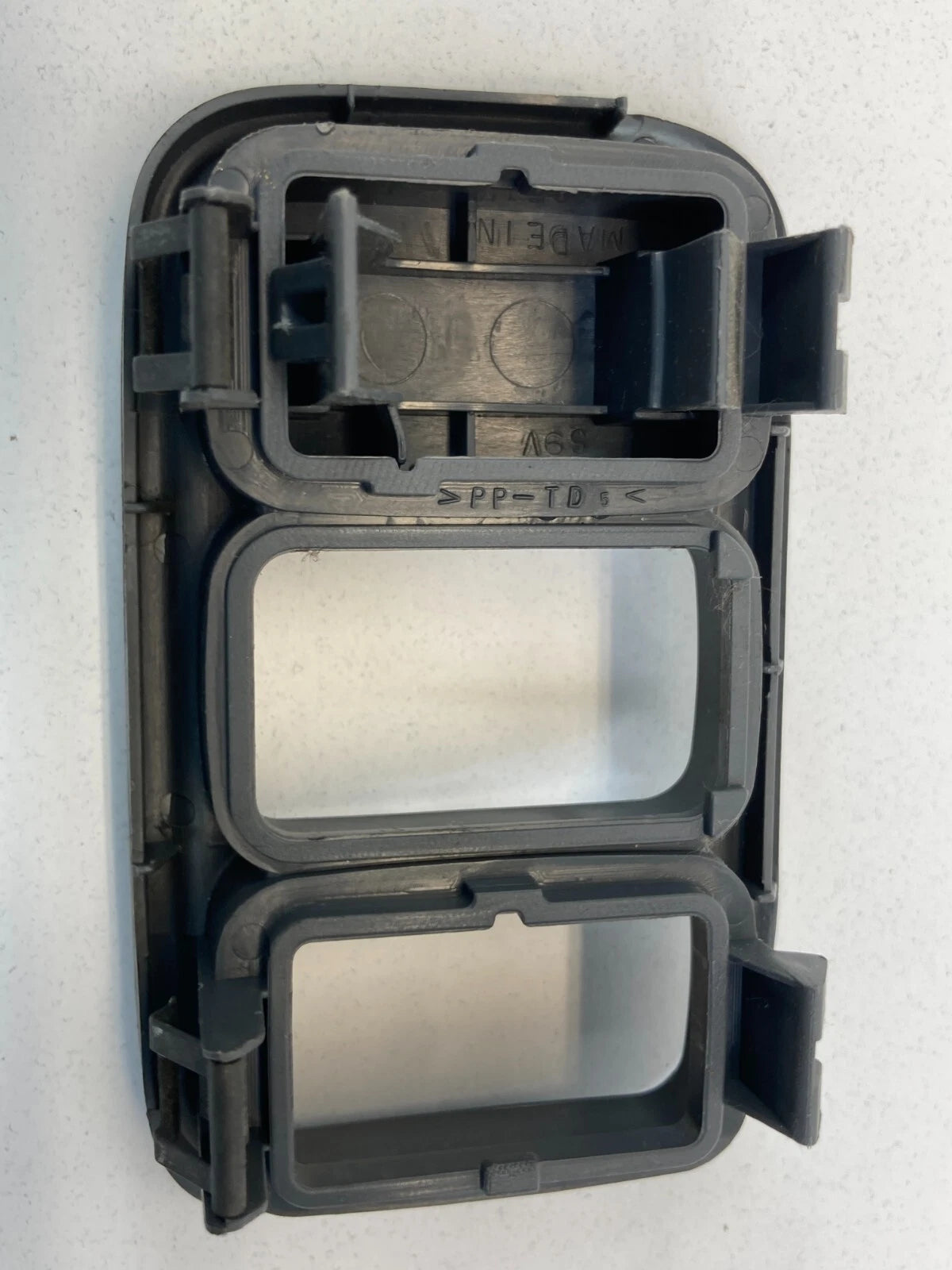 2003-2005 HONDA PILOT FRONT LEFT SIDE INSTRUMENT PANEL SWITCH COVER BEZEL TRIM