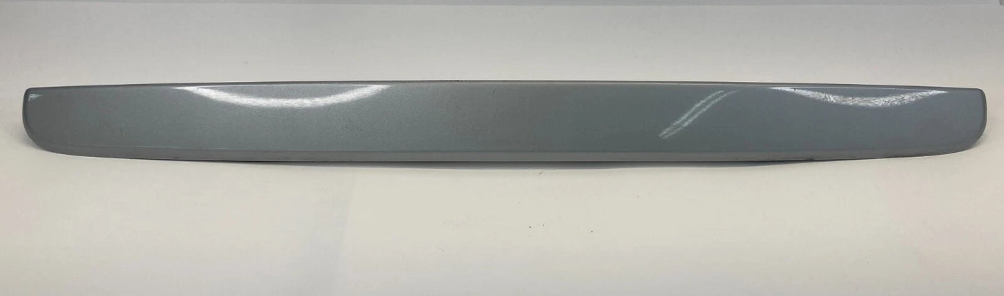 07-11 HYUNDAI ACCENT REAR TAILGATE LIFTGATE HATCH MOLDING TRIM COVER 87370-1E210