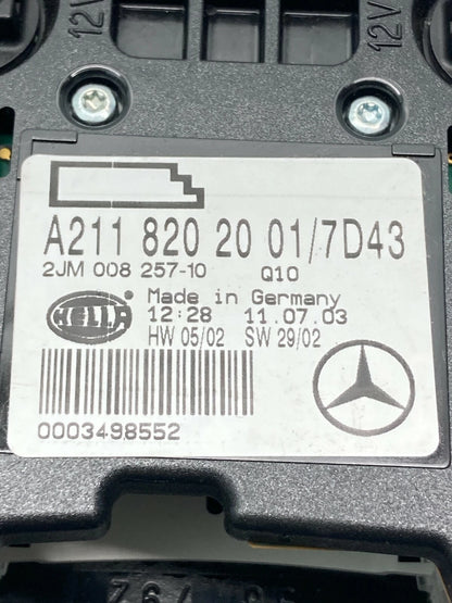 03-06 MERCEDES-BENZ E320 REAR OVERHEAD DOME READING MAP LIGHT LAMP 2118202001