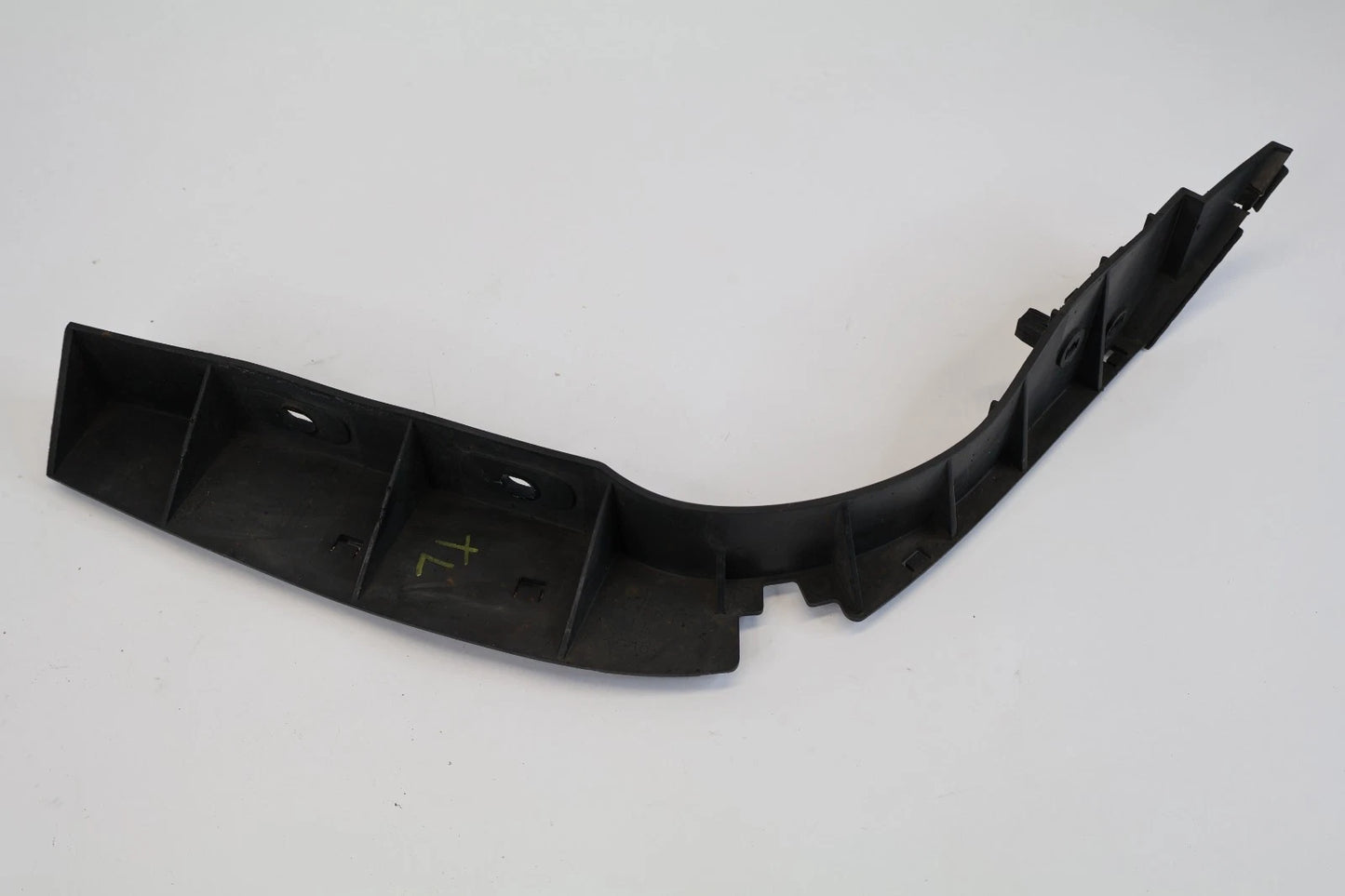 2001-2005 HONDA CIVIC COUPE REAR LEFT BUMPER UPPER BRACKET SUPPORT SPACER OEM