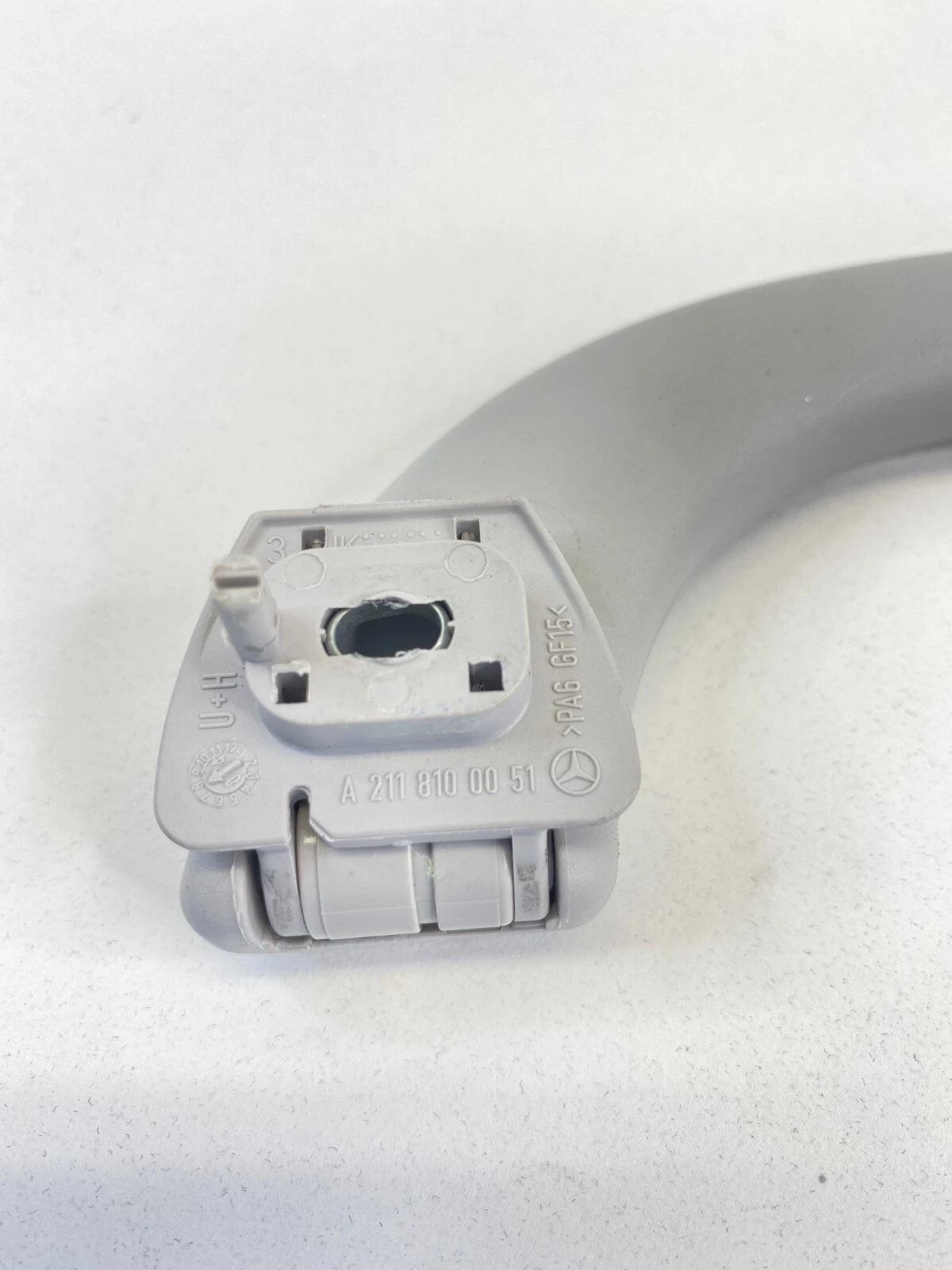2003-2009 MERCEDES BENZ E500 FRONT RIGHT ROOF GRAB GRIB HANDLE A2118100051 OEM