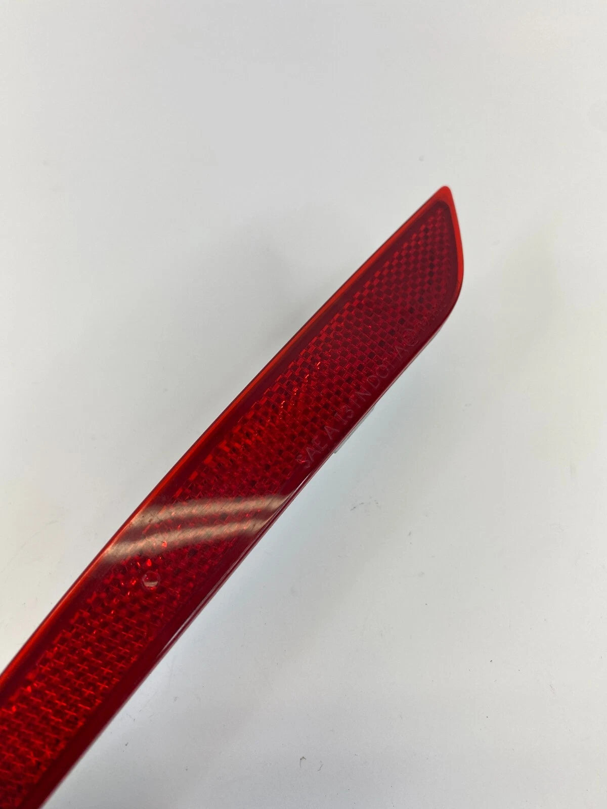 2013-2016 FORD FUSION REAR LEFT BUMPER REFLECTOR MARKER LIGHT DS73-515C0-A OEM