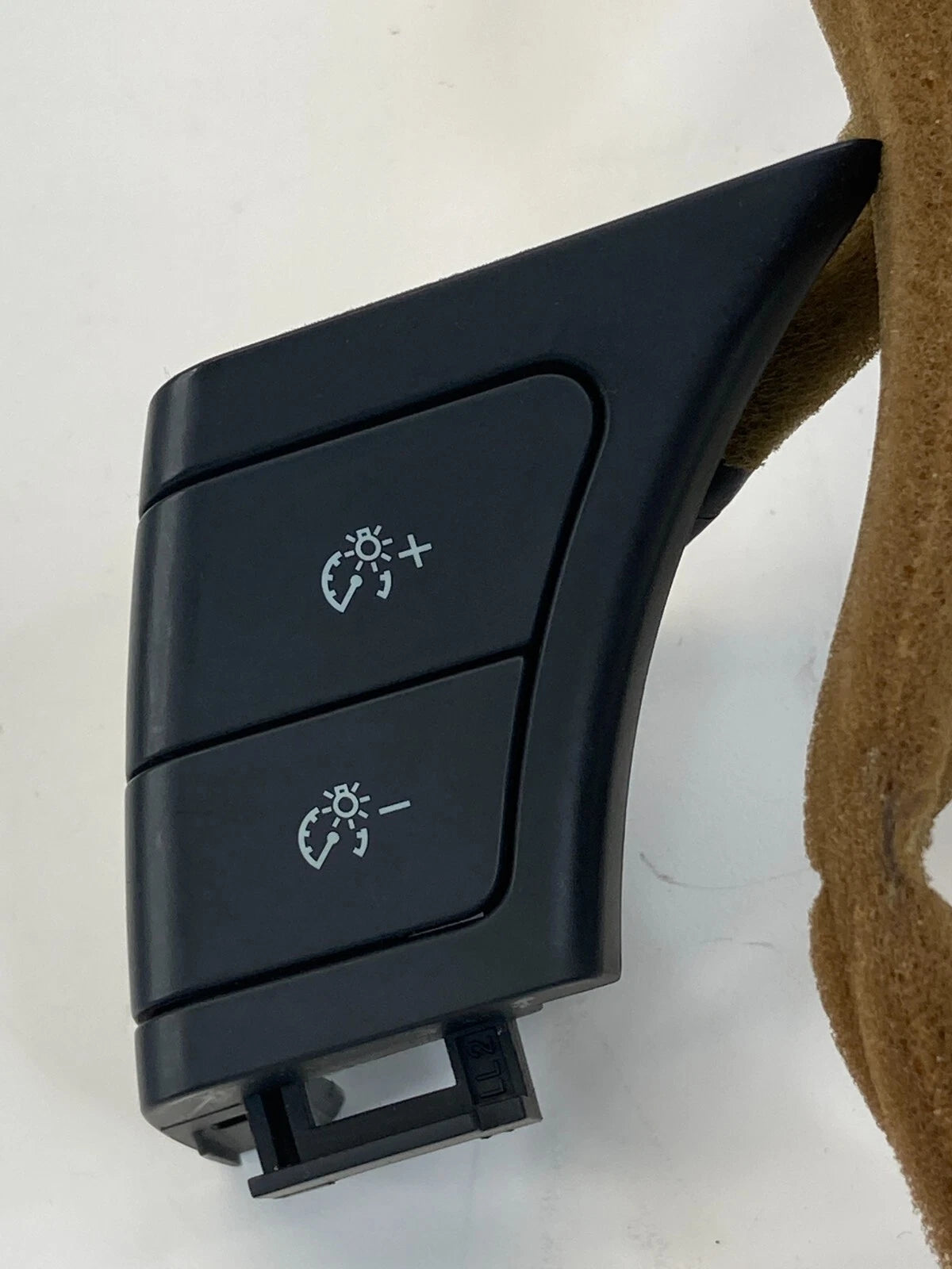 2007 2008 INFINITI G35 08-13 G37 STEERING WHEEL CRUISE & RADIO CONTROL SWITCHES