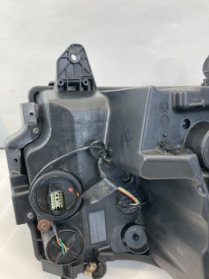 2013-2019 CADILLAC ATS FRONT RIGHT HEADLIGHT HEADLAMP HALOGEN 23180170