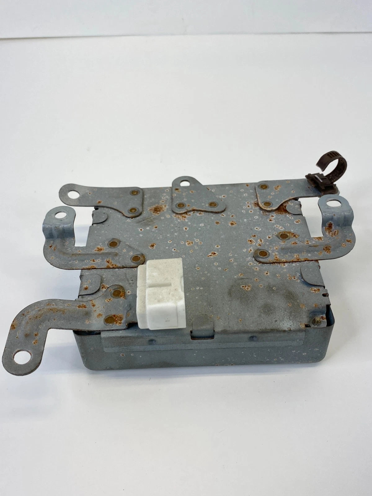 98-05 LEXUS GS300 LEFT FRONT DRIVER SEAT POSITION CONTROL MODULE 89710-30090 OEM