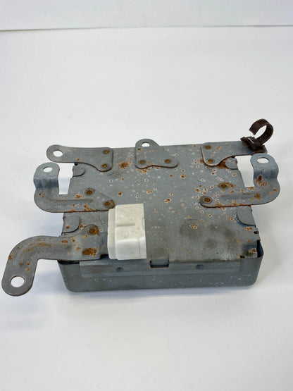 98-05 LEXUS GS300 LEFT FRONT DRIVER SEAT POSITION CONTROL MODULE 89710-30090 OEM